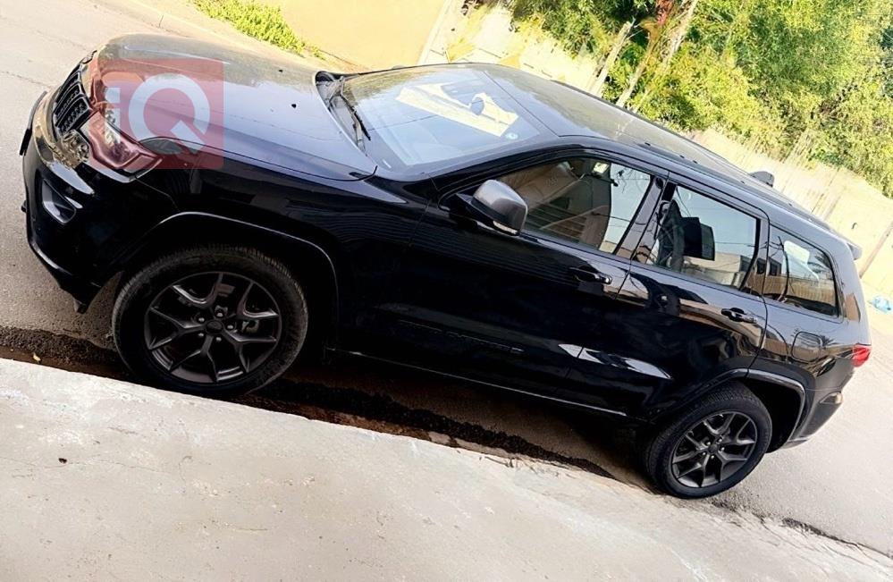 جيب جراند شيروكي